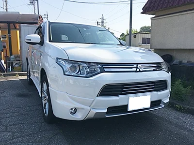 三菱（アウトランダーPHEV）