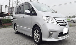 日産(セレナ)